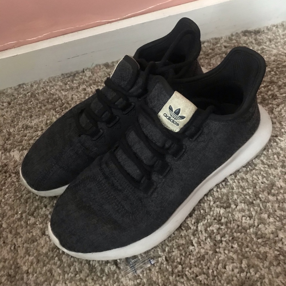 women’s adidas tubulars